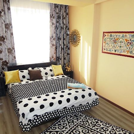Bishkek Maximus Apartament 2 Exterior foto